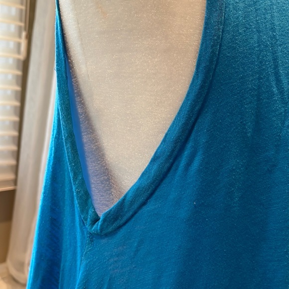 Ladies size medium tank top super flowy - Picture 4 of 7